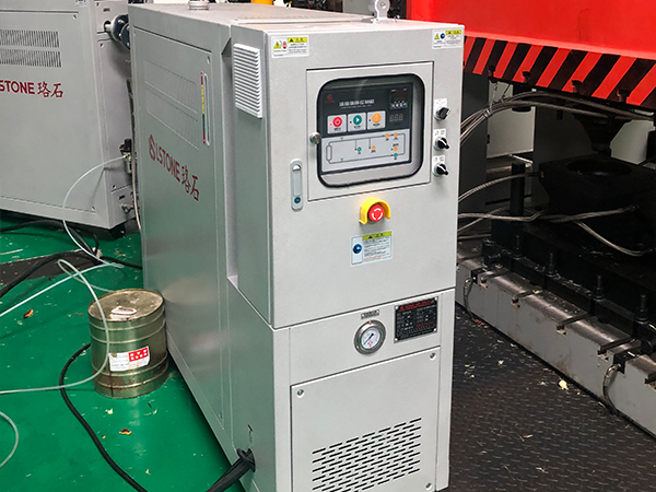 工業用電加熱油爐2