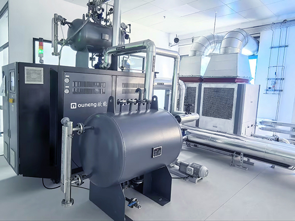 面對高溫需求，超高溫模溫機如何實現(xiàn)安全運行？