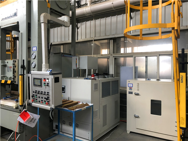 冷熱循環模溫機是怎么控溫的？歐能幫您解答這個問題