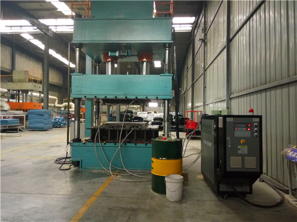 鋰電隔膜控溫選擇水循環溫度控制機有哪些優勢「歐能機械」技術分析