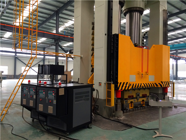 模溫機作用是什么？